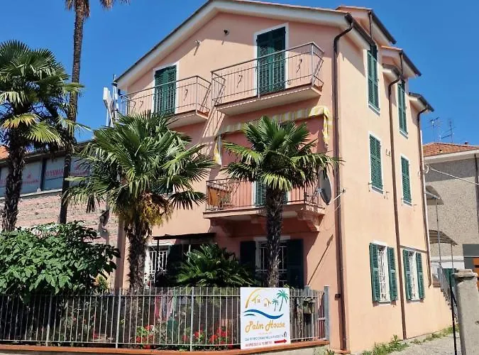 Palm House * Альбенга