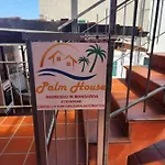Palm House Αλμπένγκα