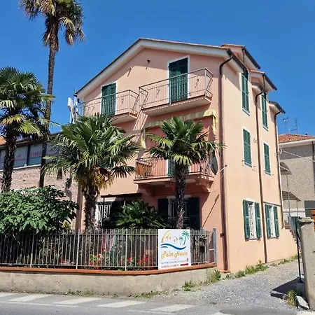 Palm House * Альбенга